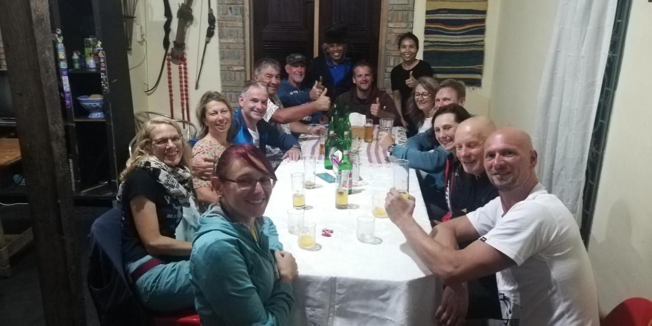 Smiley'S Homestay Берастагі Екстер'єр фото