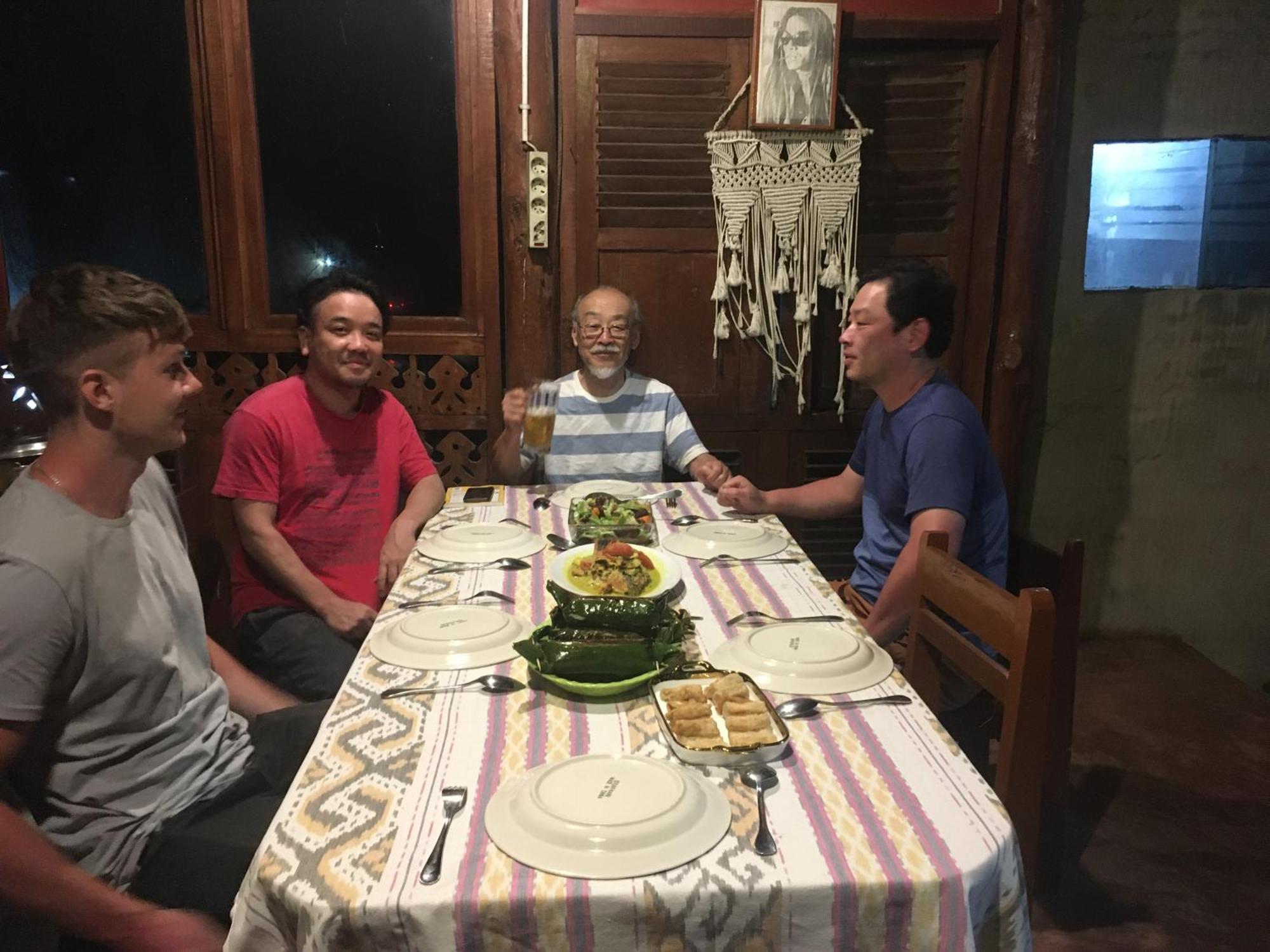 Smiley'S Homestay Берастагі Екстер'єр фото